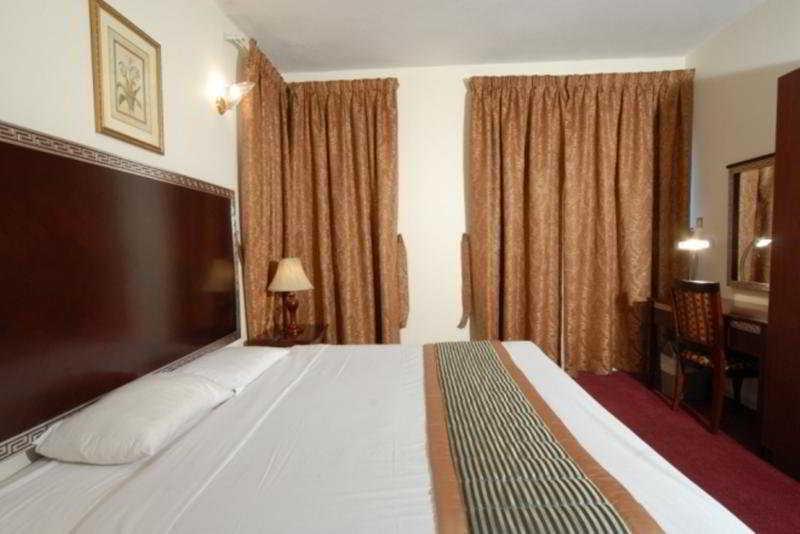Royal Plaza Hotel Apartments Dubaj Zewnętrze zdjęcie