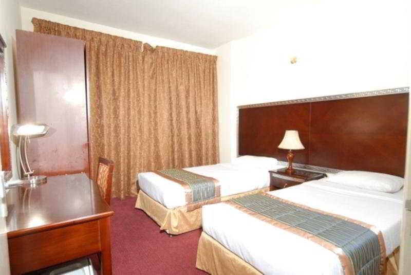Royal Plaza Hotel Apartments Dubaj Zewnętrze zdjęcie